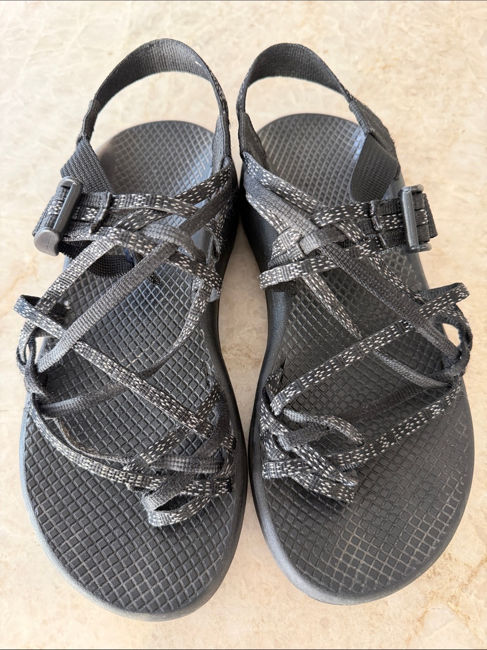 Chaco ZX3 Sandals Women's Size 8 Triple Strap Black Outdoor Water Shoes Hiking